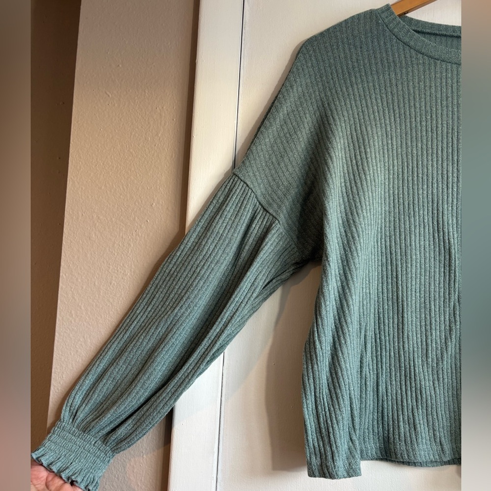 Ribbed Long Sleeve Top in Green - Picture 3 of 6